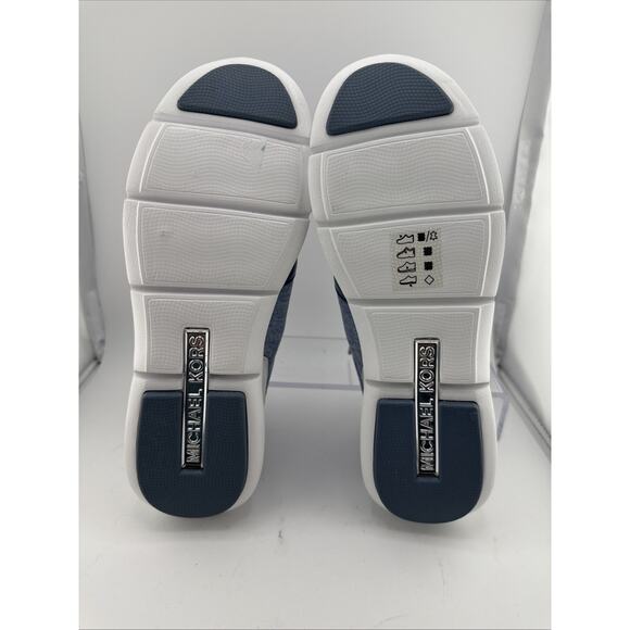 Michael Kors Women’s‎ Amanda Trainer Sneakers Sz 7.5 M Color Pale Blue White NIB - Picture 10 of 12